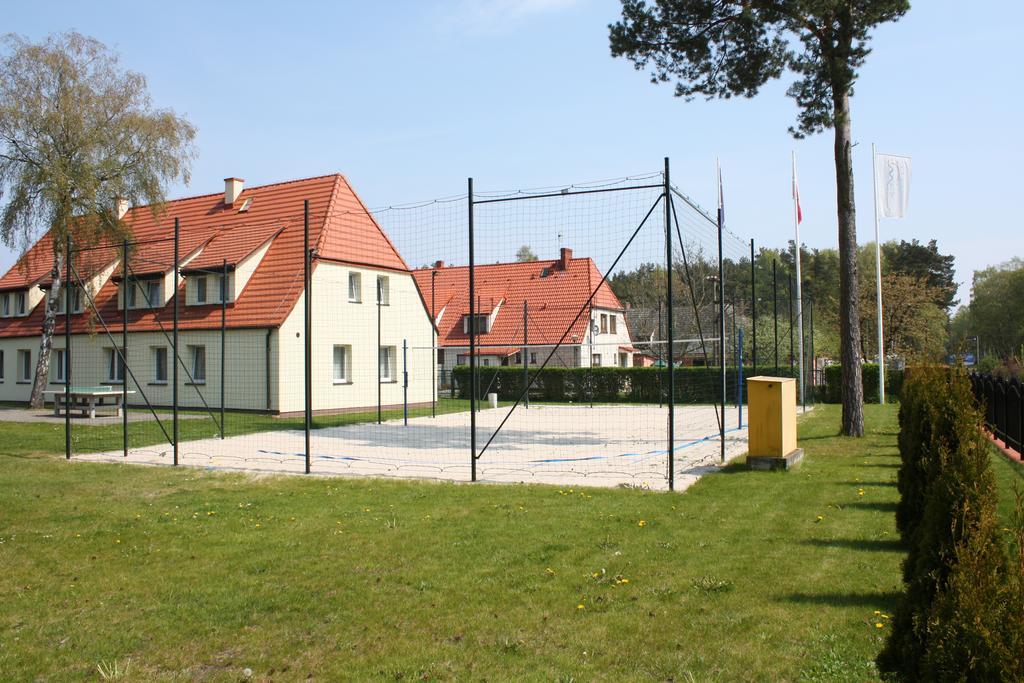 Osrodek Wypoczynkowy Merkury Villa Mrzezyno Bagian luar foto